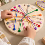 Jeu de logique à cordes en bois pour enfant avec plateau rond et cordes colorées